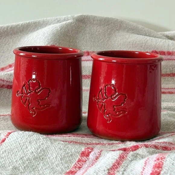 (2) La Fermière Yogurt Pots ~ Valentine Red & Cupids ❤️ -- Cleaned Rims! {lot 1} - Picture 1 of 6